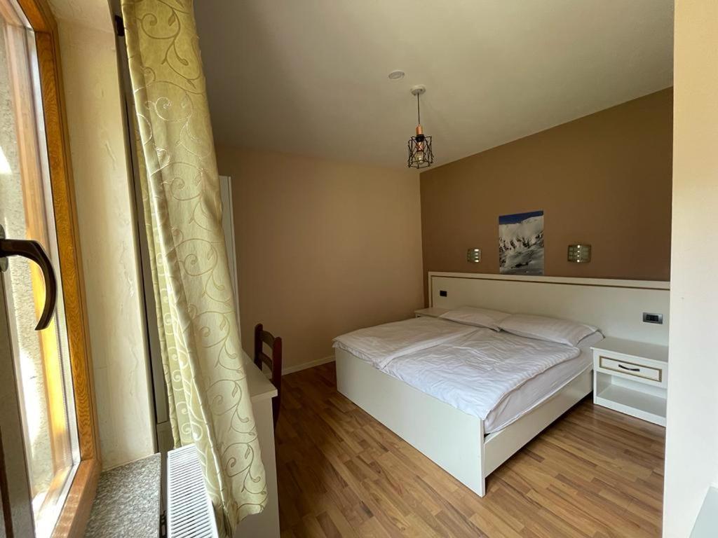 Hotel Margjeka Valbone Eksteriør billede